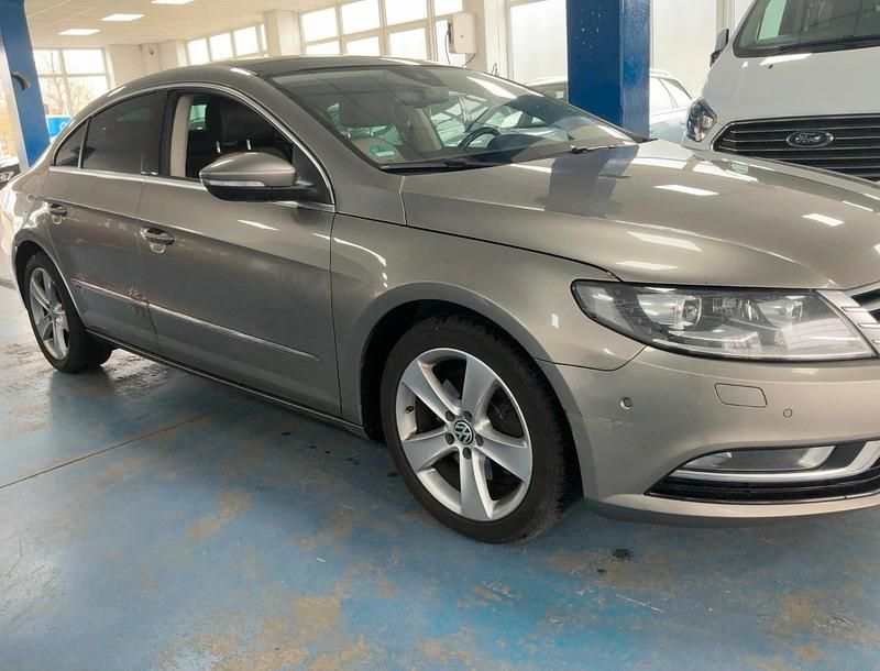 Gebraucht VW Passat 170 PS (125 kW) 2012 Grau Coupé