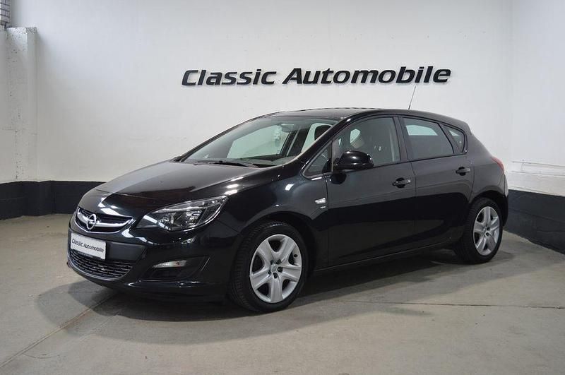 Schwarz Gebraucht 2014 Opel Astra Energy Limousine | 5.400 € (Fairer Preis) - Bild 1/4
