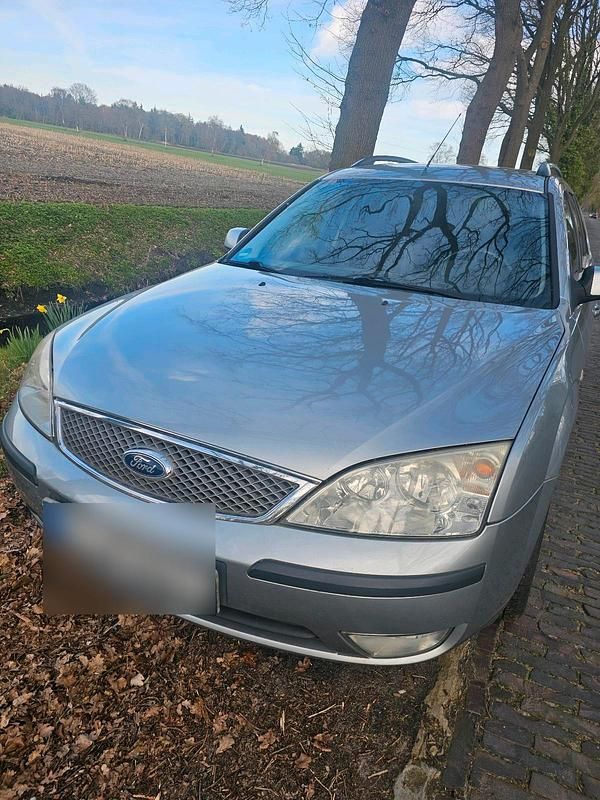 Gebraucht Ford Mondeo 125 PS (91 kW) 2003 Andere farben Kombi