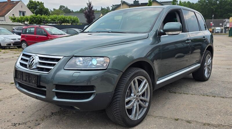 Grau Gebraucht 2006 VW Touareg SUV | 4.290 € (Guter Preis) - Bild 1/4