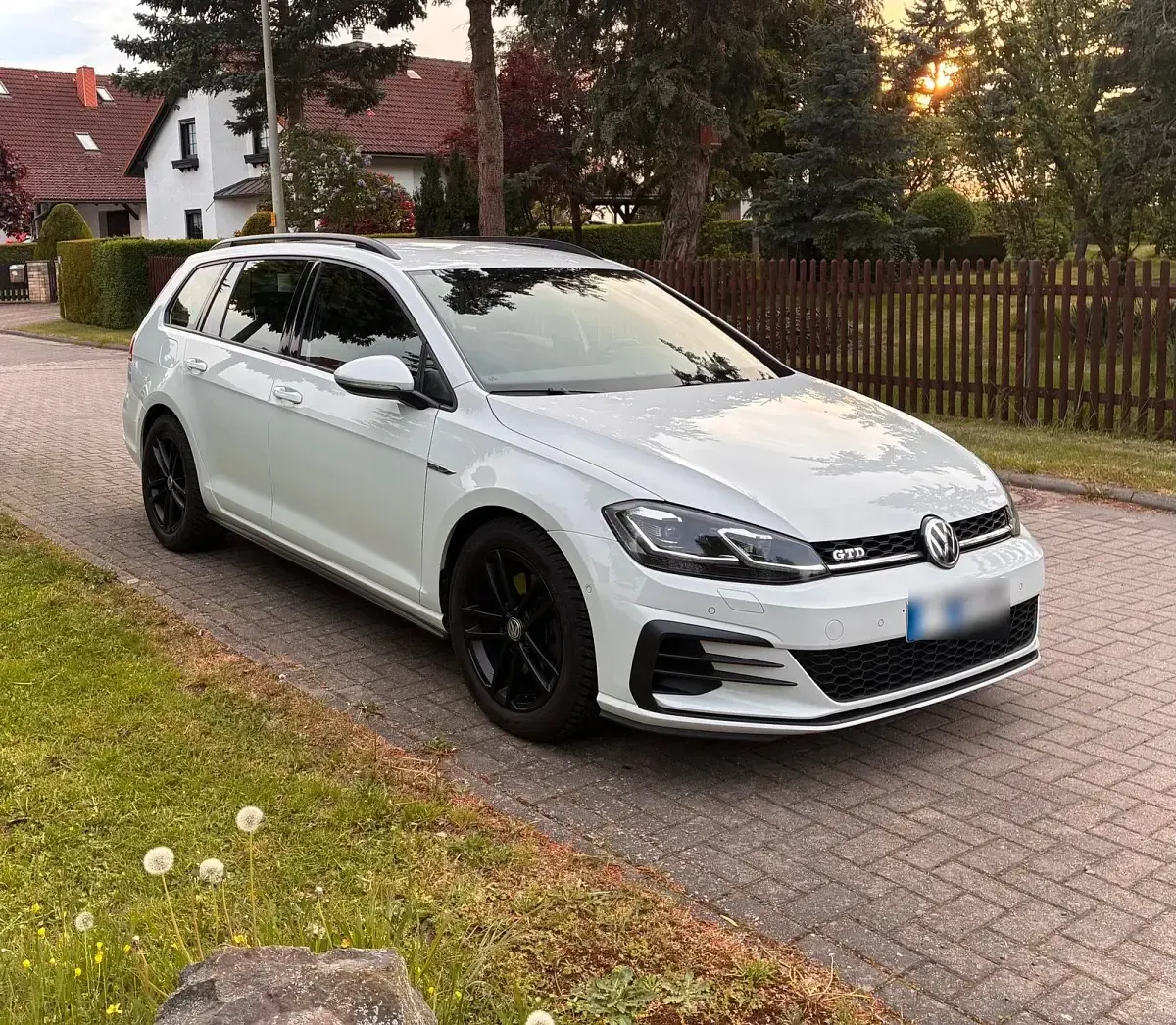 Second-hand VW Golf VII GTD 188 CP (138 kW) 2019 Alb Break