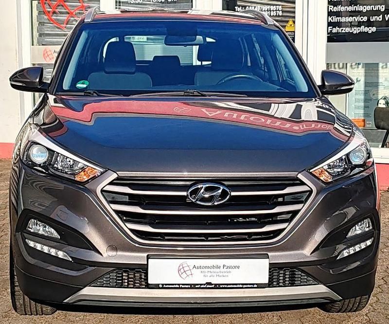 Gebraucht Hyundai Tucson Trend 132 PS (97 kW) 2017 Braun SUV