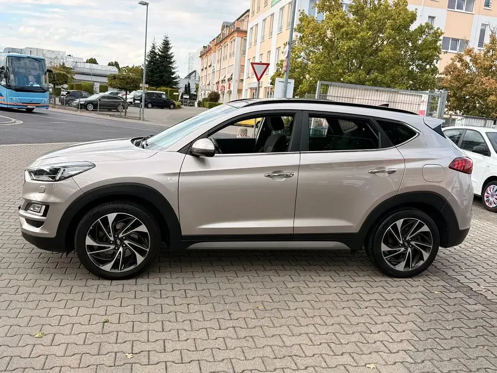Gebraucht Hyundai Tucson Premium 185 PS (136 kW) 2019 Grau SUV