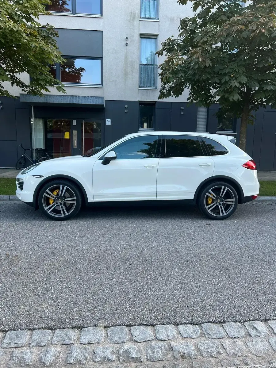 Gebraucht Porsche Cayenne S 400 PS (294 kW) 2011 Weiß SUV
