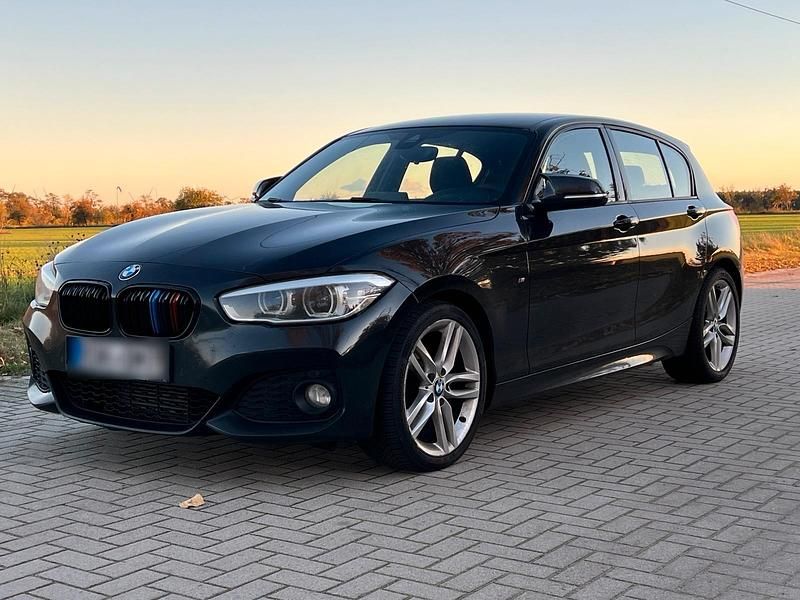 Schwarz Gebraucht 2016 BMW 120 M Sport Kleinwagen | 14.990 € (Fairer Preis) - Bild 1/4