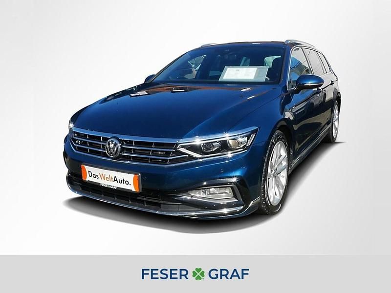 Gebraucht VW Passat Elegance 239 PS (175 kW) 2020 Aquamarinblau metallic Kombi