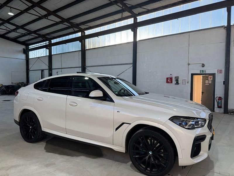 Gebraucht BMW X6 M Sport 286 PS (210 kW) 2022 Weiß SUV