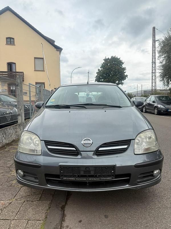 Silber Gebraucht 2005 Nissan Almera Tino Van / Kleinbus | 1.800 € (Fairer Preis) - Bild 1/4