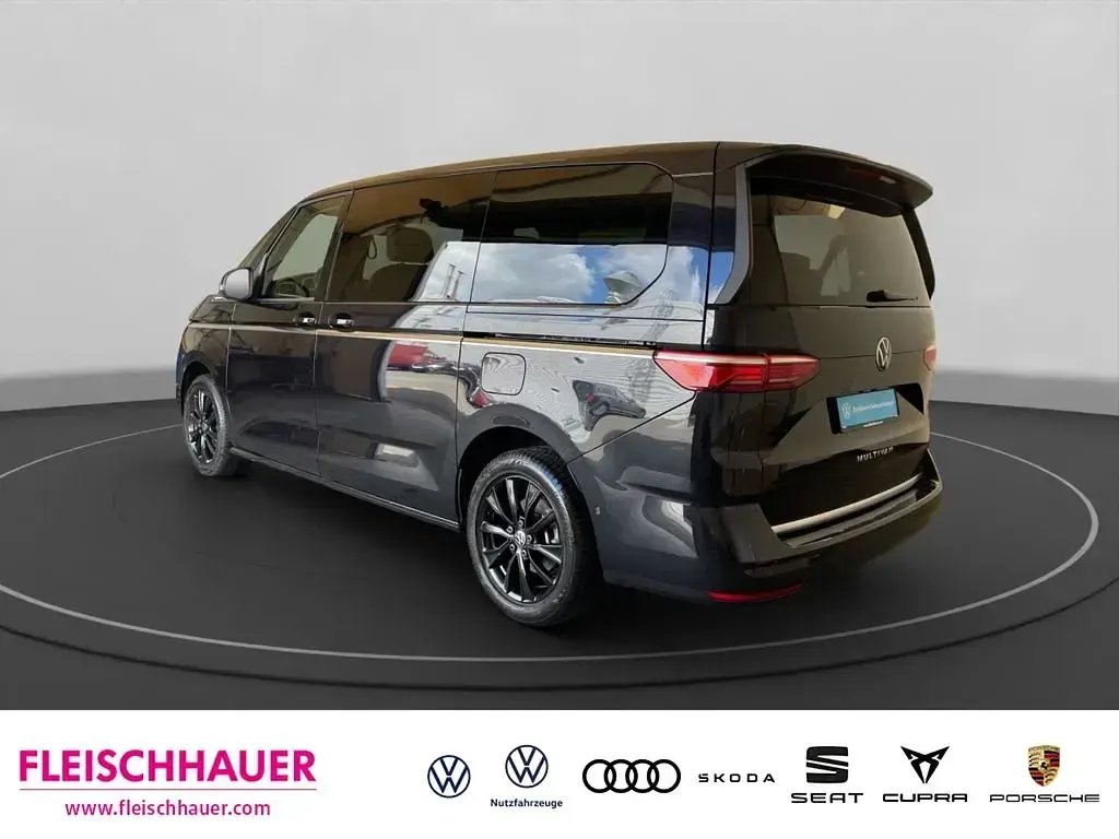 Gebraucht VW Multivan Style 150 PS (110 kW) 2025 Schwarz Van / Kleinbus