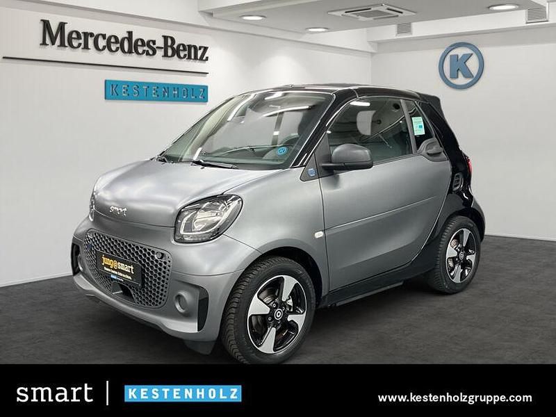 Grau Gebraucht 2020 Smart ForTwo Electric Drive Passion Cabrio | 11.490 € (Fairer Preis) - Bild 1/4