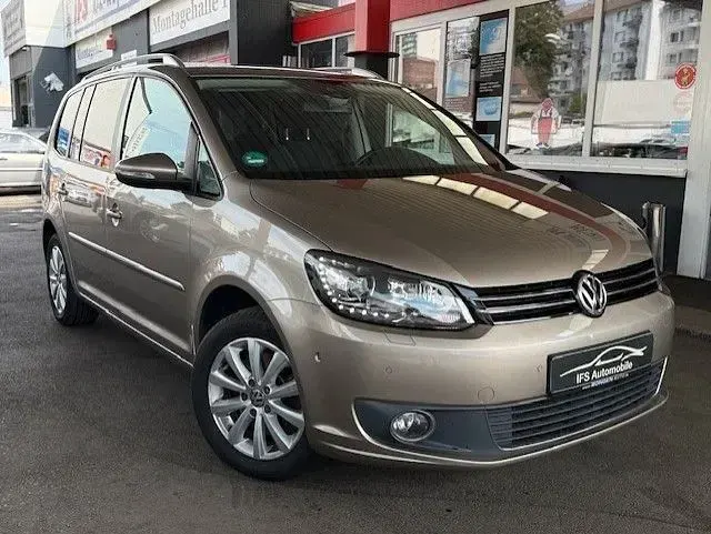 Gebraucht VW Touran Highline 150 PS (110 kW) 2013 Beige Van / Kleinbus