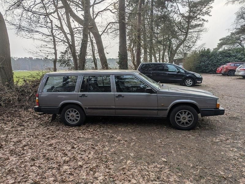 Gebraucht Volvo 740 113 PS (83 kW) 1986 Grau Kombi