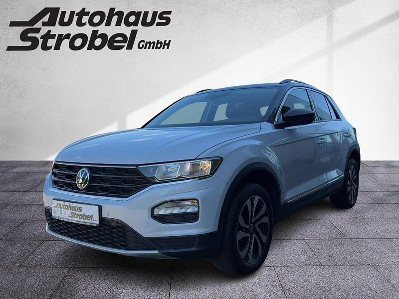 Second-hand VW T-Roc Active 150 CP (110 kW) 2021 Alb SUV