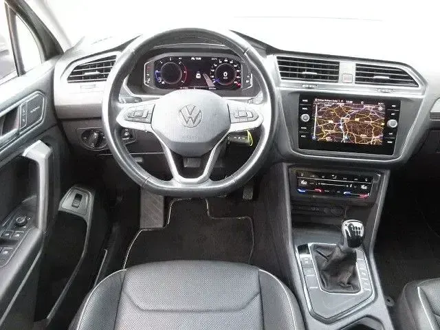Gebraucht VW Tiguan Allspace 200 PS (147 kW) 2022 Grau SUV