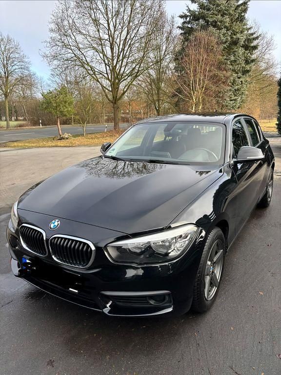 Gebraucht BMW 116 109 PS (80 kW) 2015 Schwarz Kleinwagen