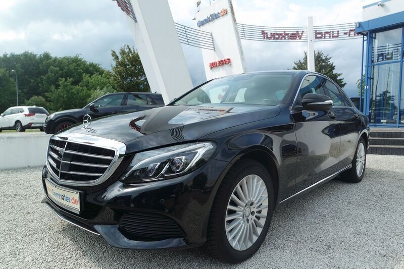Schwarz Gebraucht 2014 Mercedes C250 Limousine | 22.990 € (Fairer Preis) - Bild 1/4