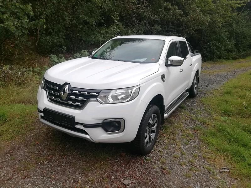 Weiß Gebraucht 2018 Renault Alaskan Abholung | 29.000 € (Etwas zu teuer) - Bild 1/4