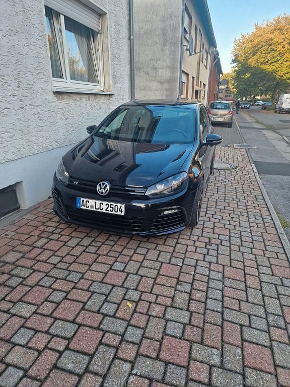 Schwarz Gebraucht 2010 VW Golf VI R Limousine | 20.000 € - Bild 1/4
