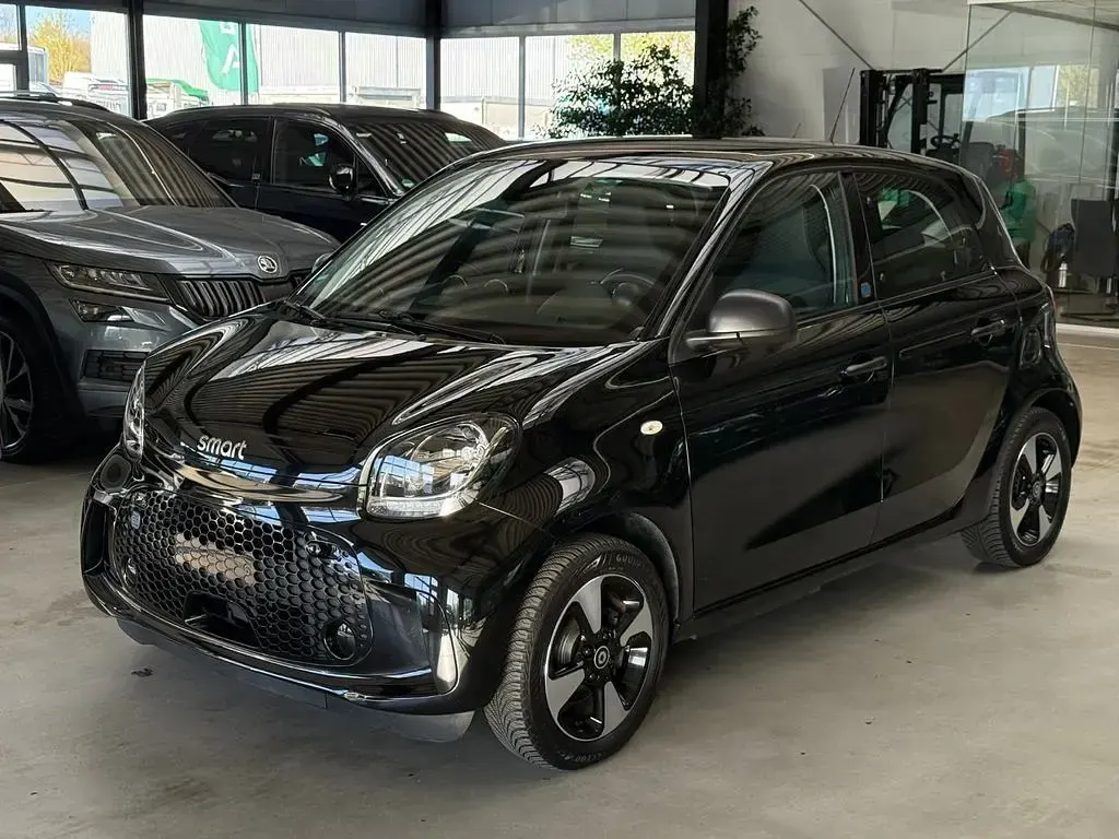 Gebraucht Smart ForFour Electric Drive 60 kW (82 PS) 2020 Schwarz Limousine