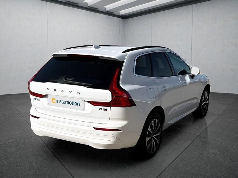 Gebraucht Volvo XC60 Core 250 PS (183 kW) 2024 Weiß SUV