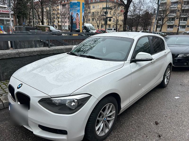 Gebraucht BMW 116 136 PS (100 kW) 2015 Weiß Kleinwagen