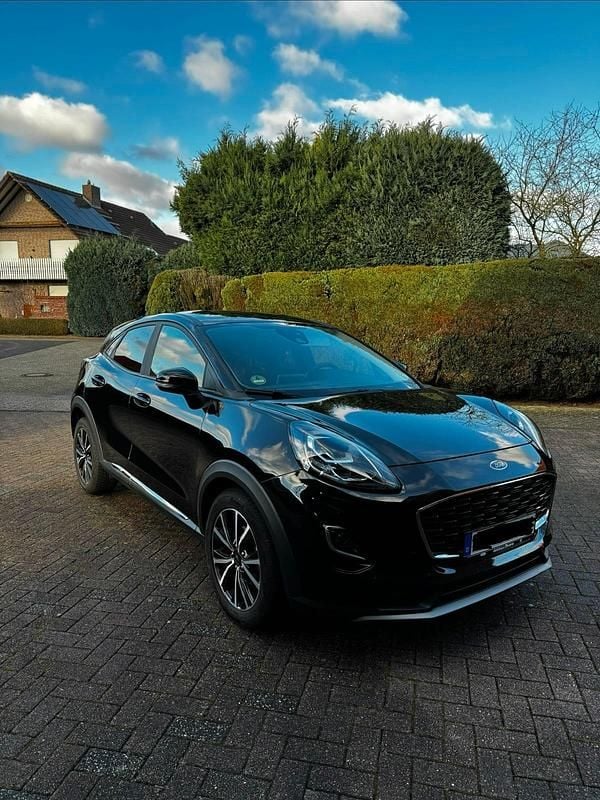 Schwarz Gebraucht 2020 Ford Puma Titanium SUV | 14.500 € (Superpreis) - Bild 1/4