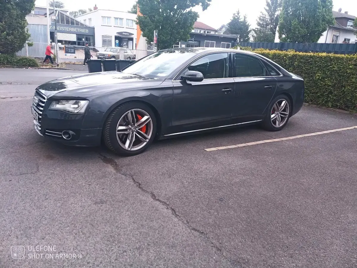 Gebraucht Audi A8 351 PS (258 kW) 2010 Braun Limousine