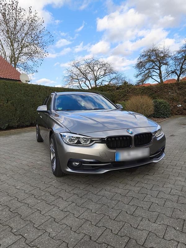 Gebraucht BMW 330 258 PS (189 kW) 2018 Andere farben Kombi