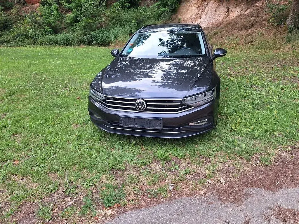 Gebraucht VW Passat Business 150 PS (110 kW) 2021 Schwarz Limousine