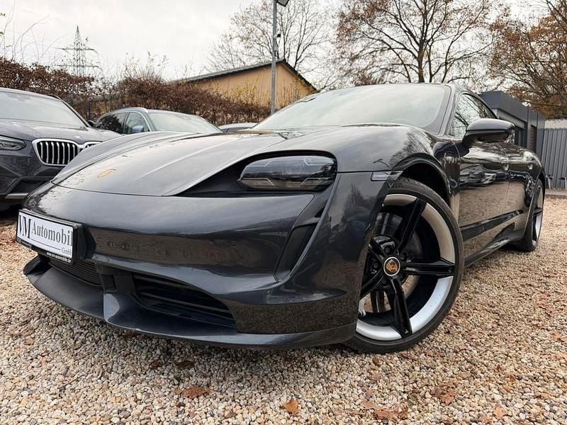 Grau Gebraucht 2020 Porsche Taycan Turbo Limousine | 64.990 € (Superpreis) - Bild 1/4