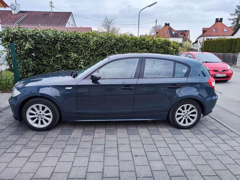 Gebraucht BMW 118 129 PS (94 kW) 2004 Blau Kleinwagen