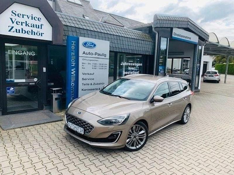 Blau Gebraucht 2019 Ford Focus Active Limousine | 17.980 € (Superpreis) - Bild 1/2