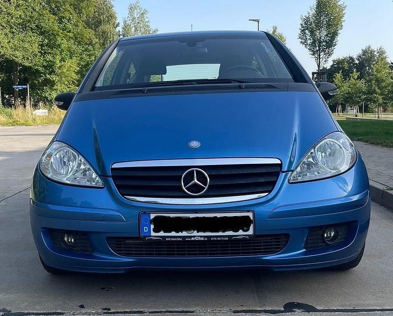 Blau Gebraucht 2006 Mercedes A180 Classic Limousine | 3.150 € (Fairer Preis) - Bild 1/4