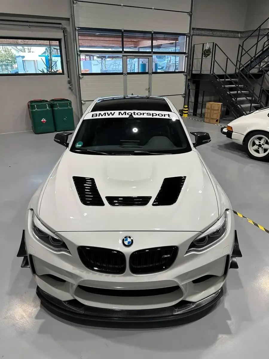 Używany BMW M2 Basis 370 KM (272 kW) 2017 Biały Coupe