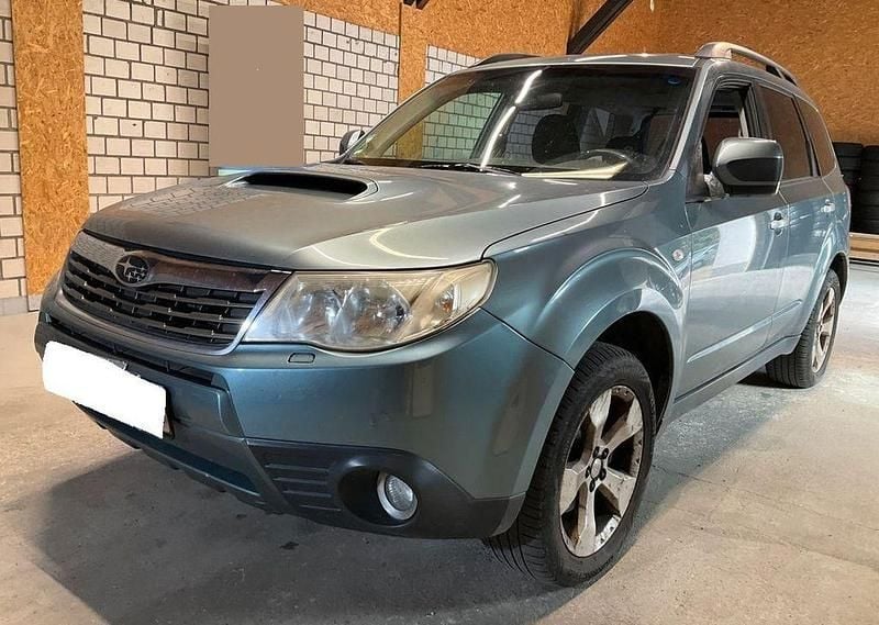 Gebraucht Subaru Forester 147 PS (108 kW) 2011 Grün SUV