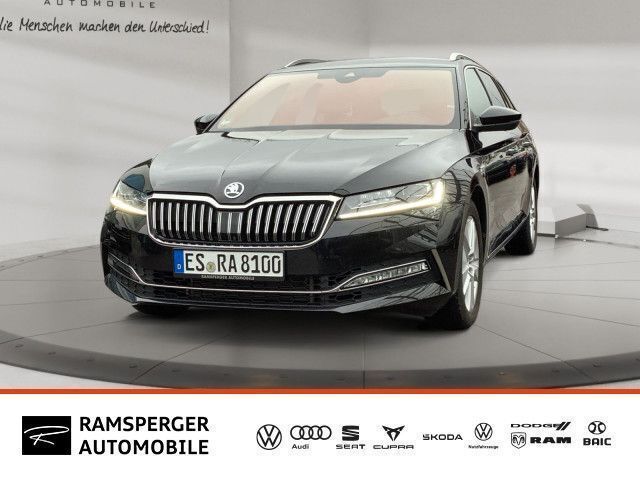 Schwarz (blackmagic perleffekt) Gebraucht 2023 Skoda Superb LAURIN & KLEMENT Kombi | 42.490 € (Guter Preis) - Bild 1/4
