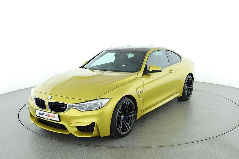 Gelb Gebraucht 2016 BMW M4 M Sport Coupé | 48.890 € - Bild 1/3