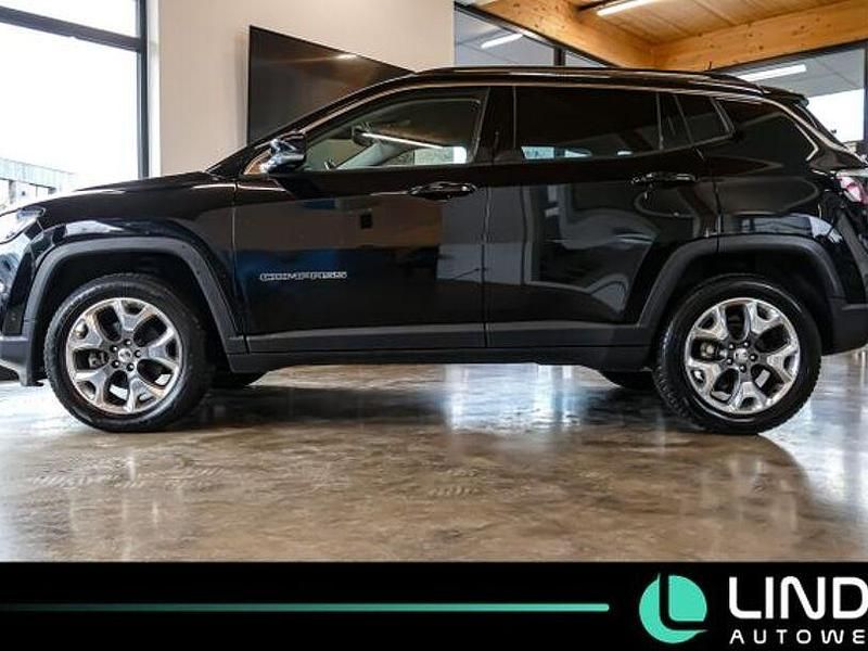 Gebraucht Jeep Compass Limited 170 PS (125 kW) 2020 Diamond black crystal p/c SUV