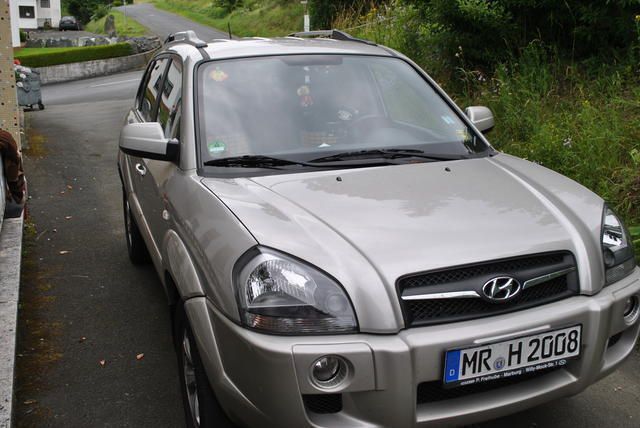 Gebraucht Hyundai Tucson 141 PS (103 kW) 2009 Silber metallic SUV