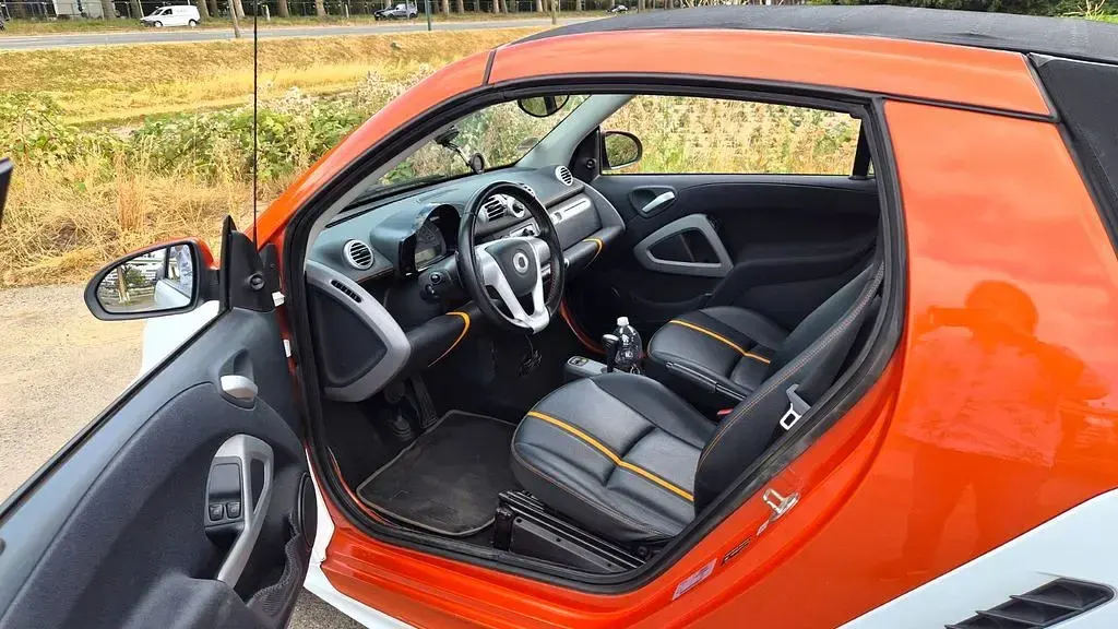 Gebraucht Smart ForTwo Cabrio Passion 71 PS (52 kW) 2015 Weiß Cabrio