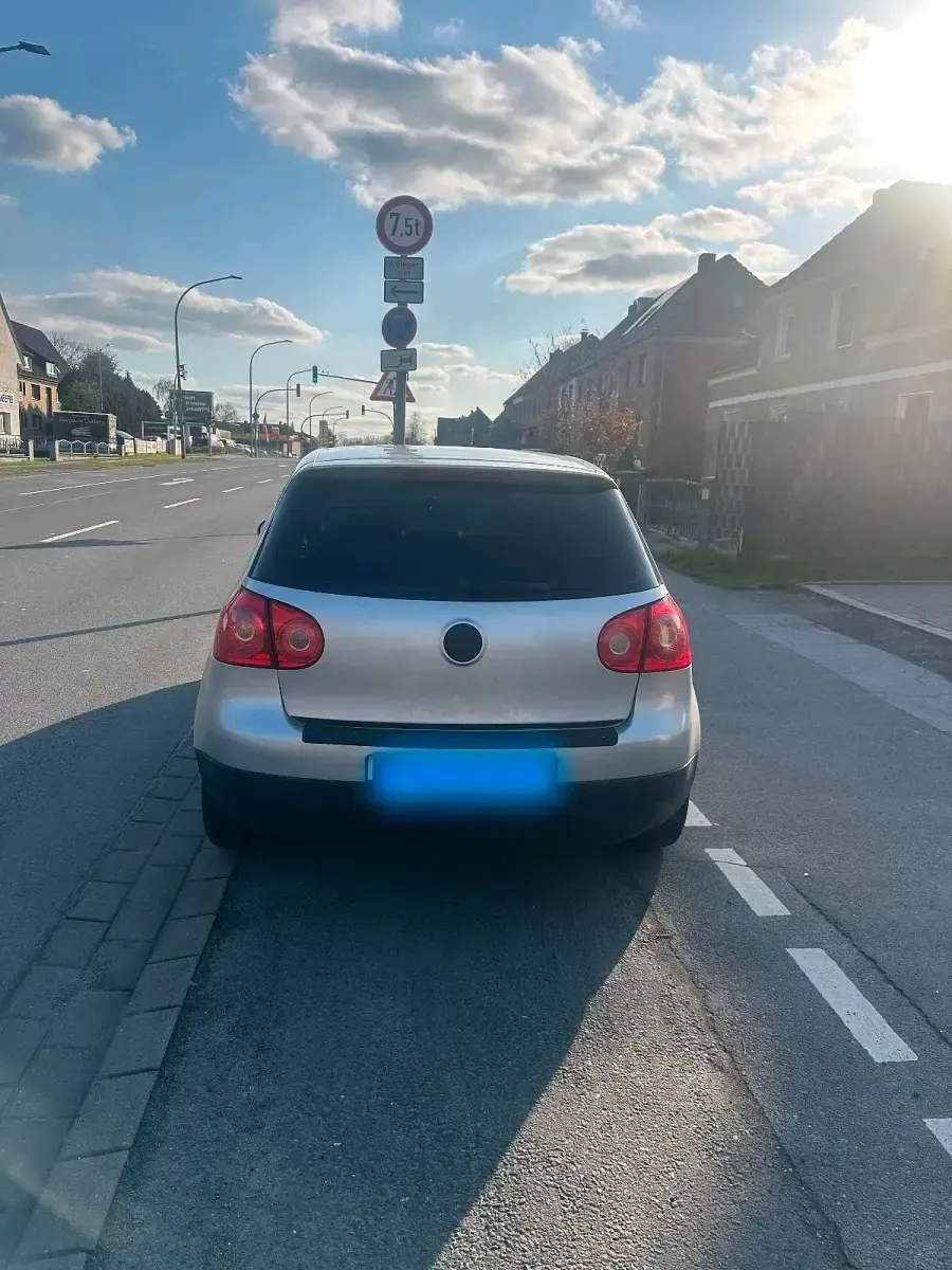 Gebraucht VW Golf V 102 PS (75 kW) 2005 Kleinwagen