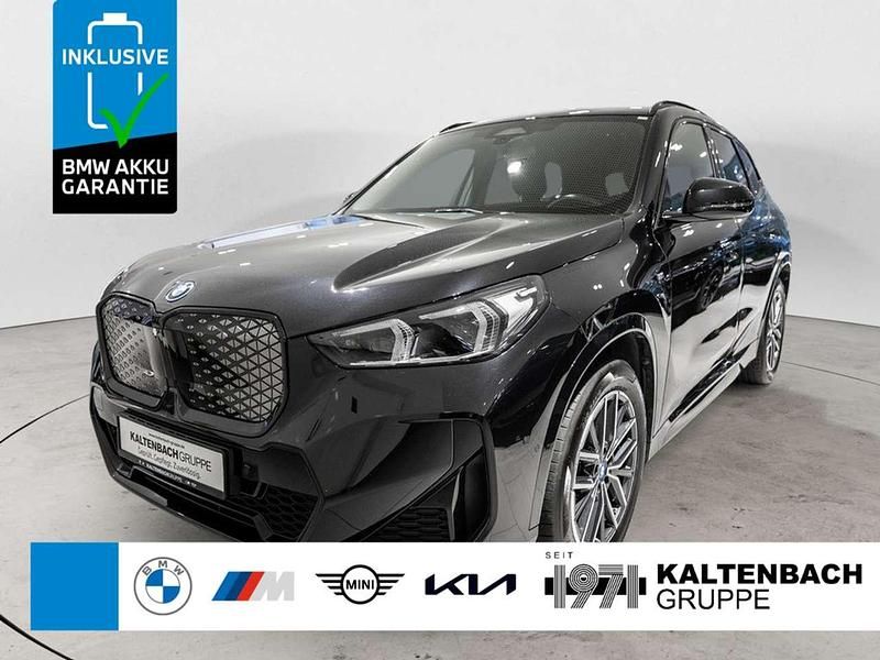 Gebraucht BMW iX1 M Sport 230 kW (313 PS) 2023 Schwarz SUV