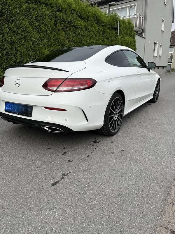Gebraucht Mercedes C300 AMG line 258 PS (189 kW) 2020 Coupé