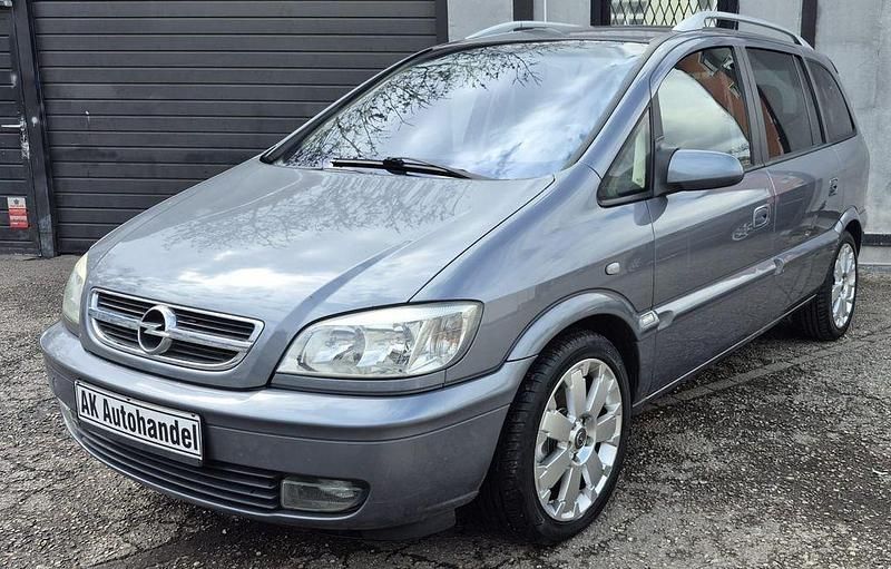 Gebraucht Opel Zafira Executive 147 PS (108 kW) 2004 Grau Van / Kleinbus