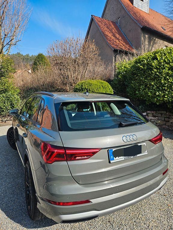 Gebraucht Audi Q3 150 PS (110 kW) 2019 Grau SUV