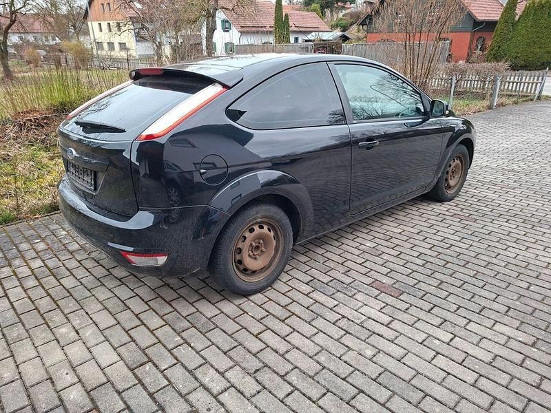 Gebraucht Ford Focus Sport 101 PS (74 kW) 2009 Schwarz Limousine