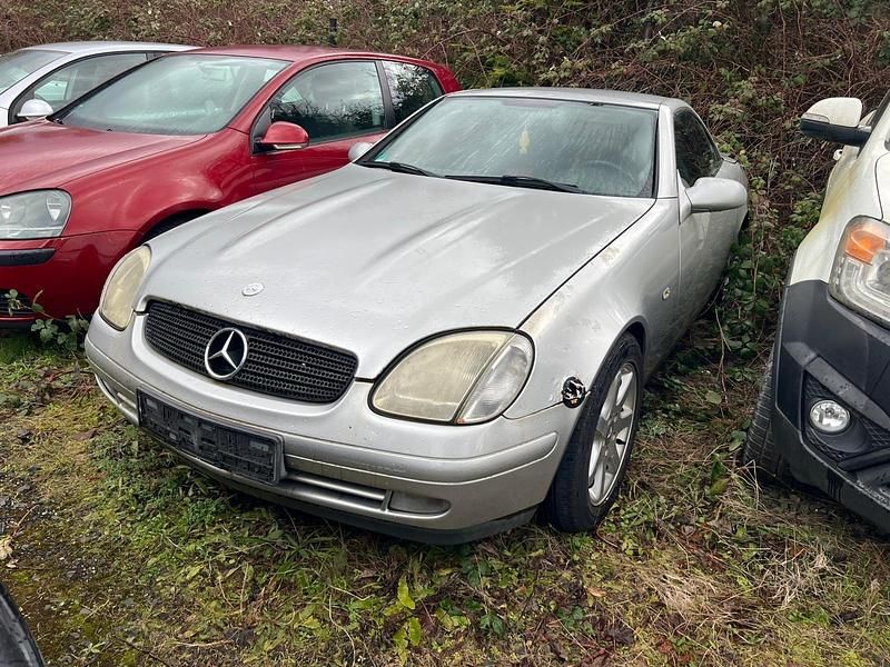 Gebraucht Mercedes SLK200 136 PS (100 kW) 1998 Silber Cabrio