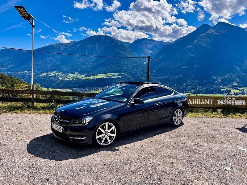 Grau Gebraucht 2015 Mercedes C220 Coupé | 12.490 € (Superpreis) - Bild 1/4