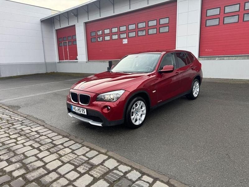 Gebraucht BMW X1 150 PS (110 kW) 2010 Rot SUV