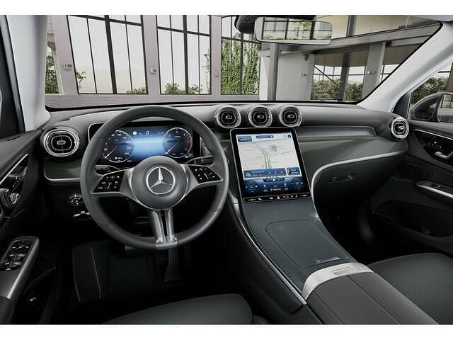 Gebraucht Mercedes GLC220 Advanced Plus 197 PS (144 kW) 2024 Grau / graphitgrau SUV